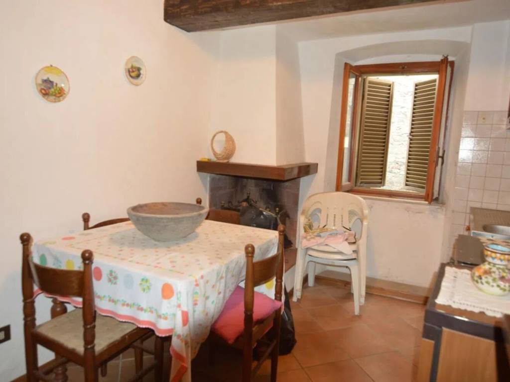 casa indipendente in vendita a Marliana in zona Serra Pistoiese