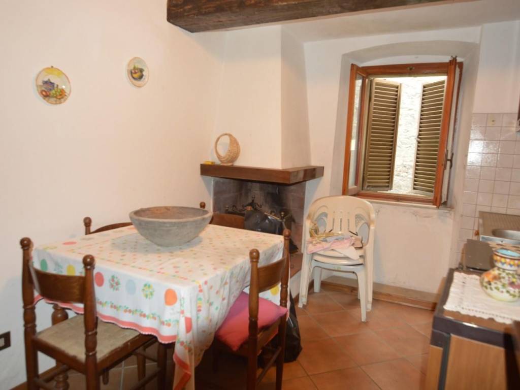 casa indipendente in vendita a Marliana in zona Serra Pistoiese