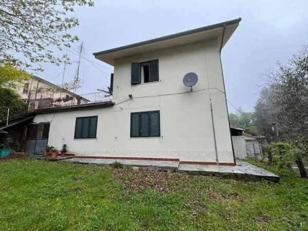casa indipendente in vendita a Marliana in zona Panicagliora