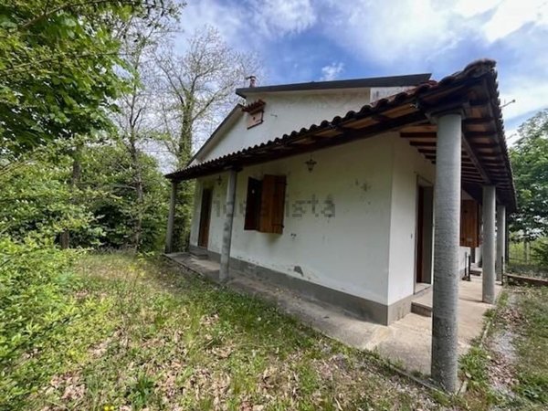 casa indipendente in vendita a Marliana in zona Panicagliora