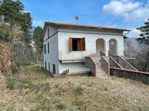 casa indipendente in vendita a Marliana