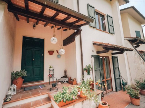casa indipendente in vendita a Marliana in zona Momigno