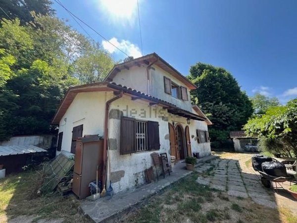 casa indipendente in vendita a Marliana in zona Serra Pistoiese