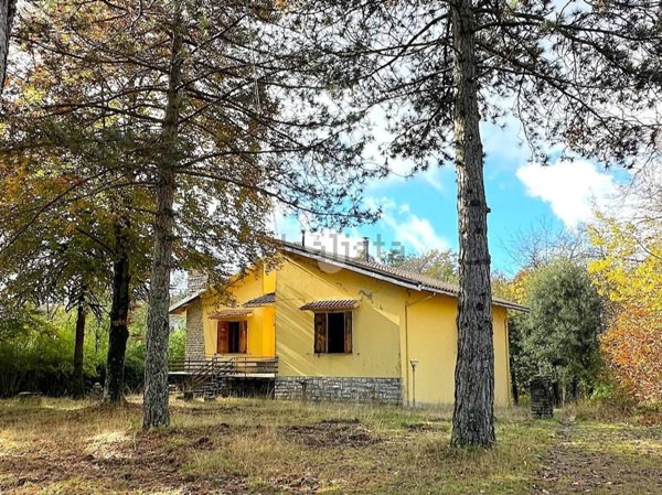 casa indipendente in vendita a Marliana in zona Femminamorta