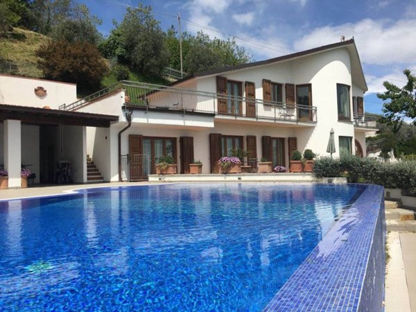 casa indipendente in vendita a Marliana