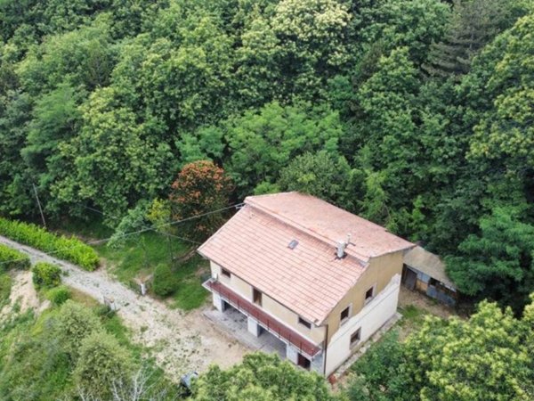 casa indipendente in vendita a Marliana in zona Momigno
