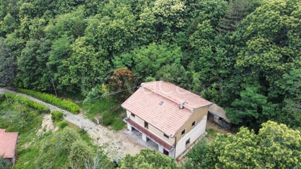 casa indipendente in vendita a Marliana in zona Momigno