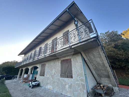 appartamento in vendita a Marliana in zona Momigno