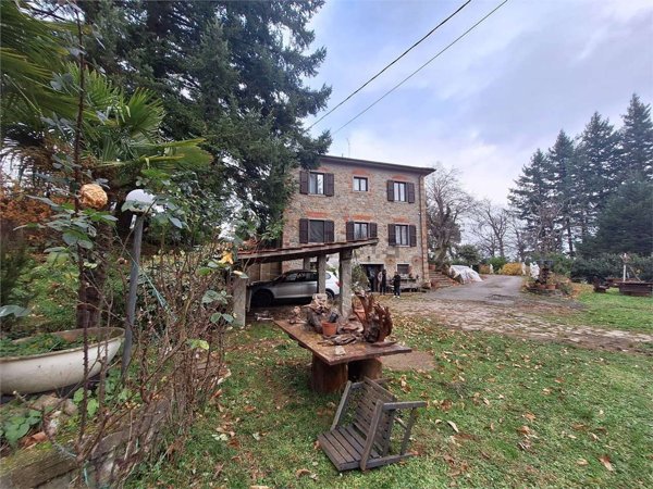 casa indipendente in vendita a Marliana