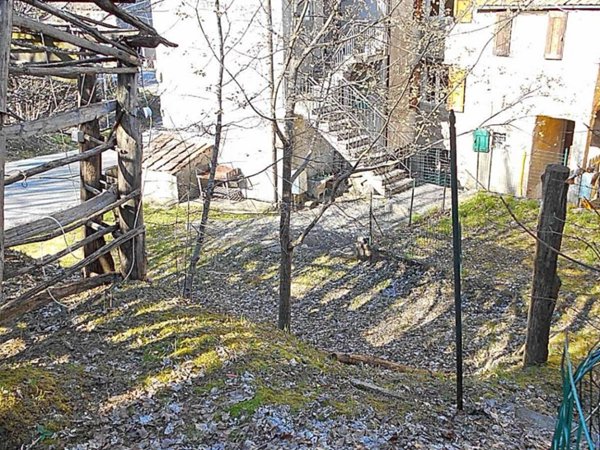 casa indipendente in vendita a Marliana in zona Femminamorta