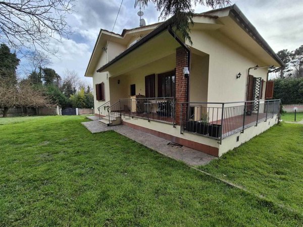 casa indipendente in vendita a Marliana