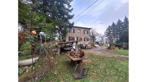 casa indipendente in vendita a Marliana