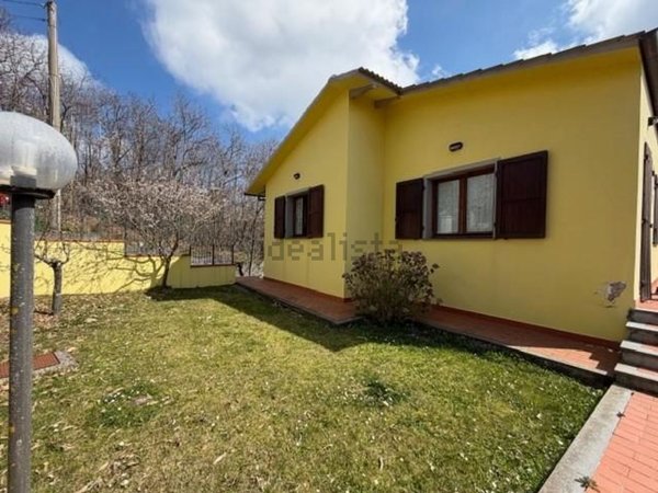 casa indipendente in vendita a Marliana in zona Femminamorta