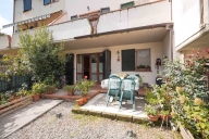 casa indipendente in vendita a Marliana in zona Momigno