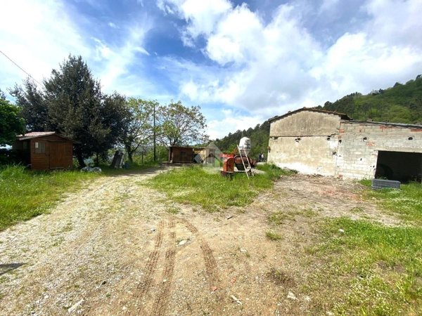 appartamento in vendita a Marliana in zona Avaglio