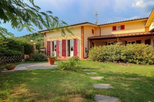 casa indipendente in vendita a Marliana