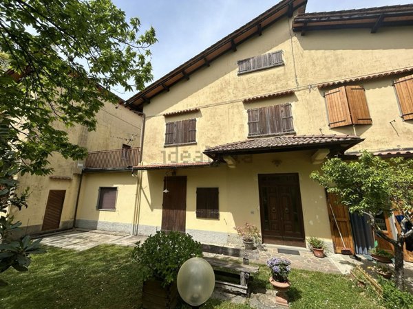 casa indipendente in vendita a Marliana in zona Panicagliora