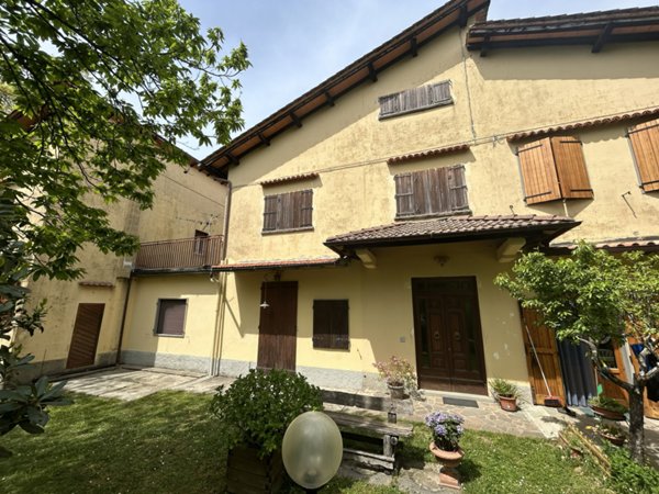 casa indipendente in vendita a Marliana in zona Panicagliora