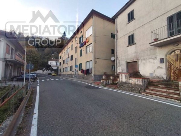 appartamento in vendita a Marliana in zona Momigno