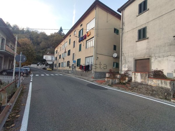 appartamento in vendita a Marliana in zona Momigno