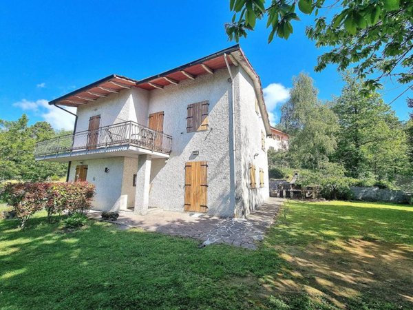 casa indipendente in vendita a Marliana in zona Casore del Monte