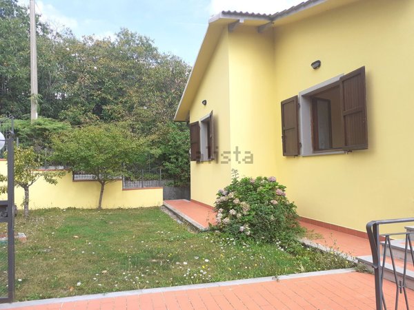 casa indipendente in vendita a Marliana in zona Avaglio