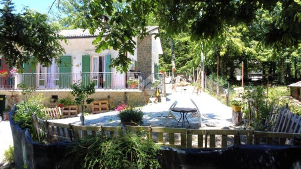 casa indipendente in vendita a Marliana in zona Femminamorta