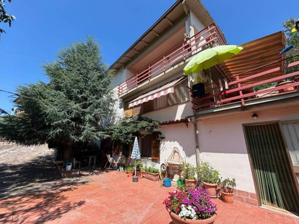 casa indipendente in vendita a Marliana
