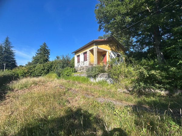 casa indipendente in vendita a Marliana in zona Femminamorta
