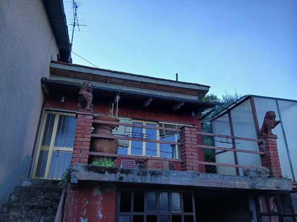 casa indipendente in vendita a Marliana in zona Petrolo