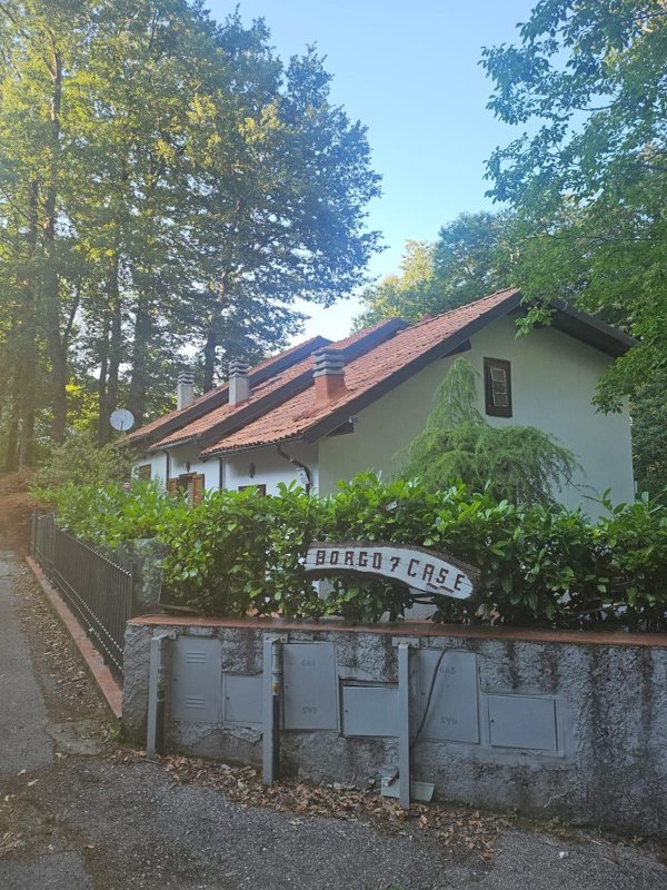 casa indipendente in vendita a Marliana in zona Femminamorta