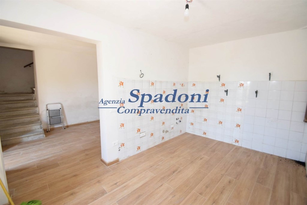 casa indipendente in vendita a Marliana in zona Avaglio