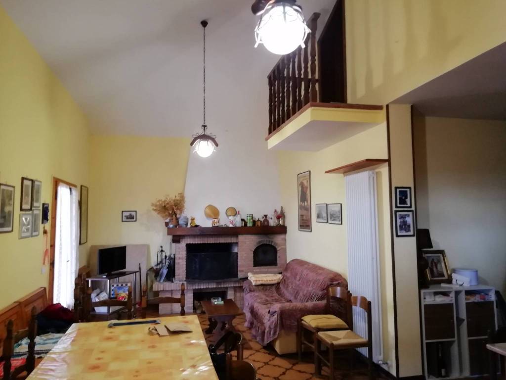 casa indipendente in vendita a Marliana