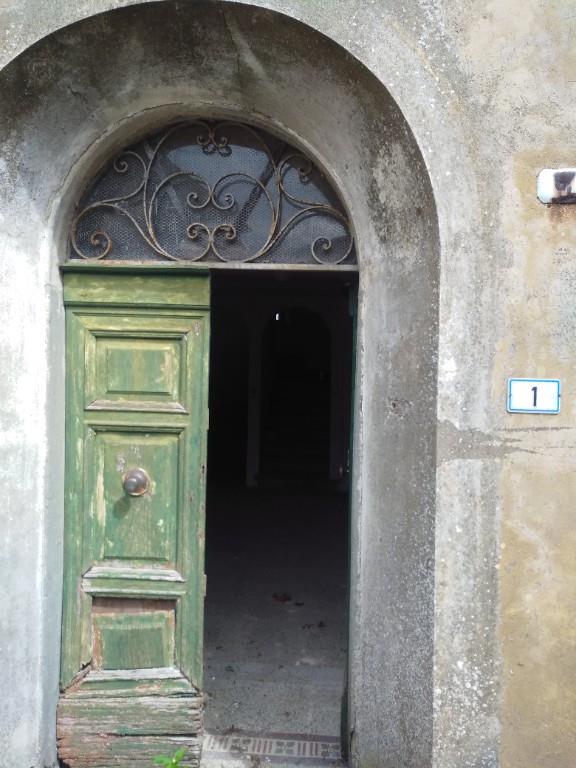 casa indipendente in vendita a Marliana in zona Avaglio