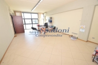 ufficio in vendita a Massa e Cozzile