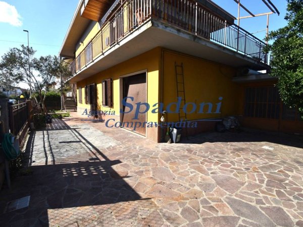 appartamento in vendita a Massa e Cozzile in zona Traversagna