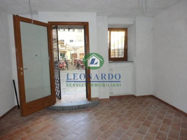 ufficio in vendita a Massa e Cozzile in zona Margine Coperta