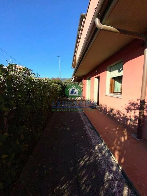 appartamento in vendita a Massa e Cozzile in zona Margine Coperta