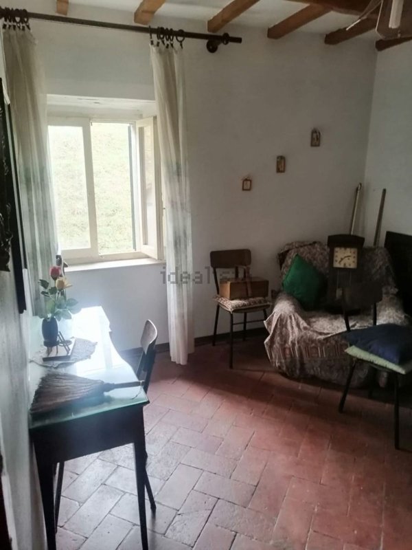 appartamento in vendita a Massa e Cozzile