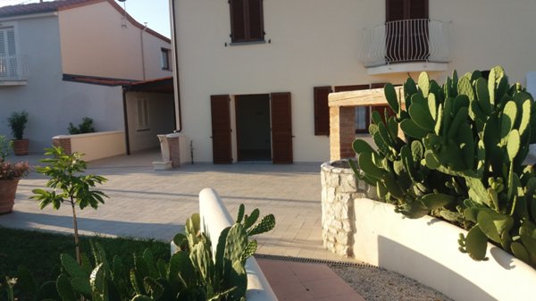 casa indipendente in vendita a Massa e Cozzile in zona Traversagna