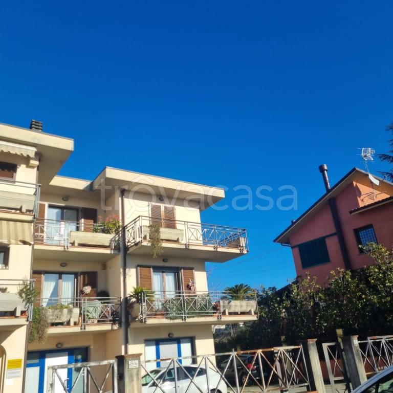 appartamento in vendita a Massa e Cozzile