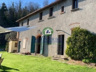 appartamento in vendita a Massa e Cozzile in zona Massa