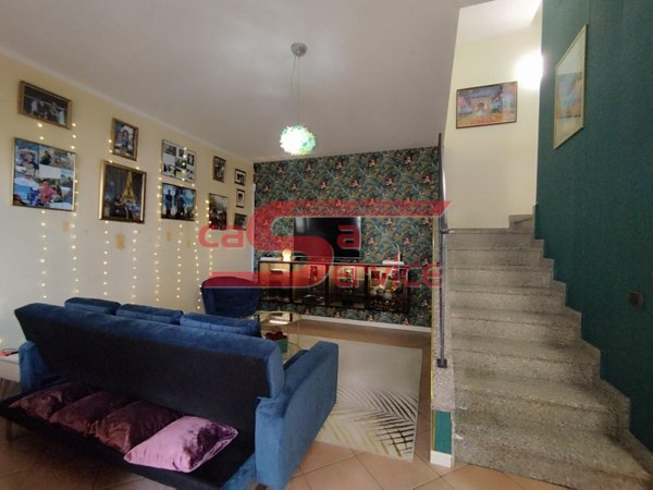 casa indipendente in vendita a Massa e Cozzile in zona Traversagna
