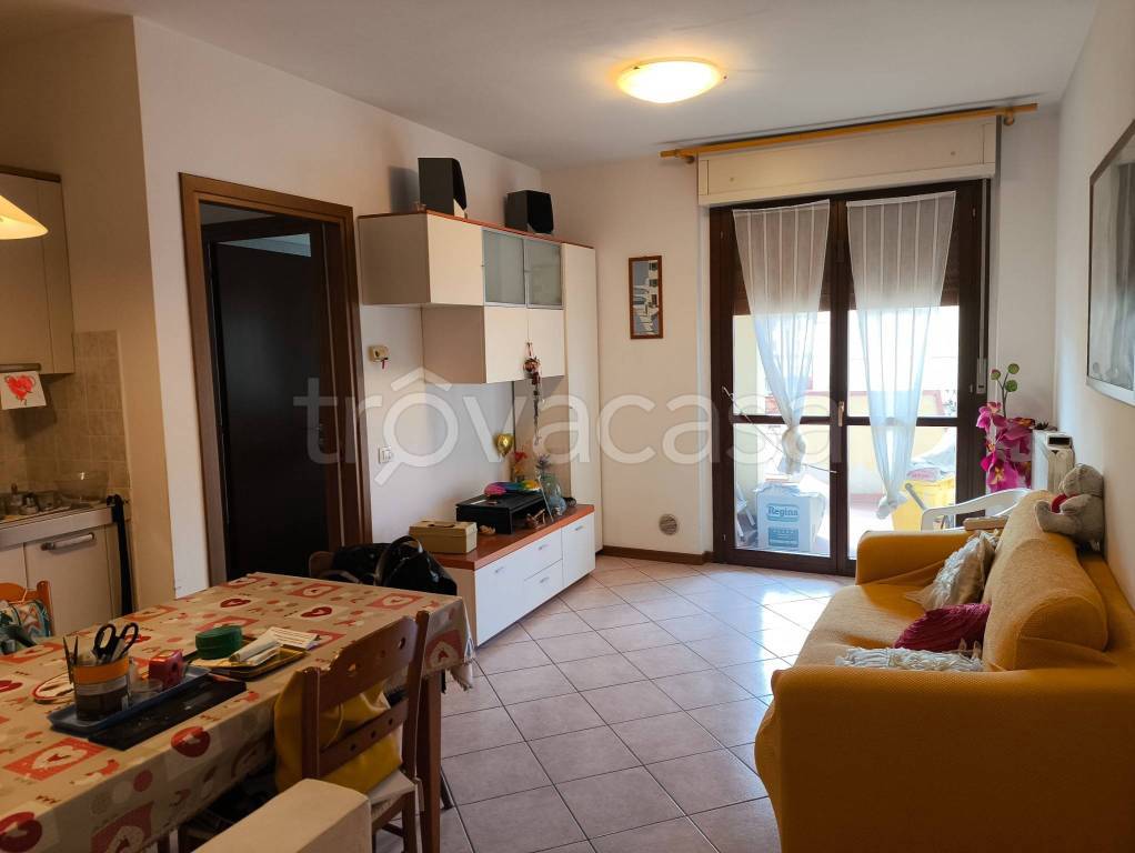 appartamento in vendita a Massa e Cozzile in zona Cozzile