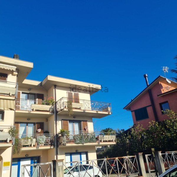 appartamento in vendita a Massa e Cozzile