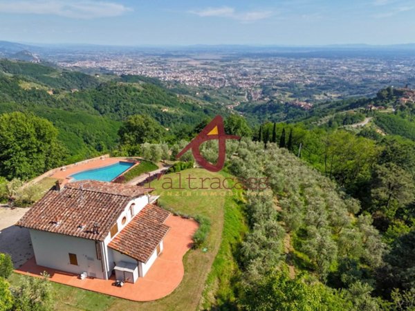 casa indipendente in vendita a Massa e Cozzile in zona Cozzile