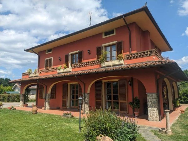 casa indipendente in vendita a Massa e Cozzile in zona Margine Coperta