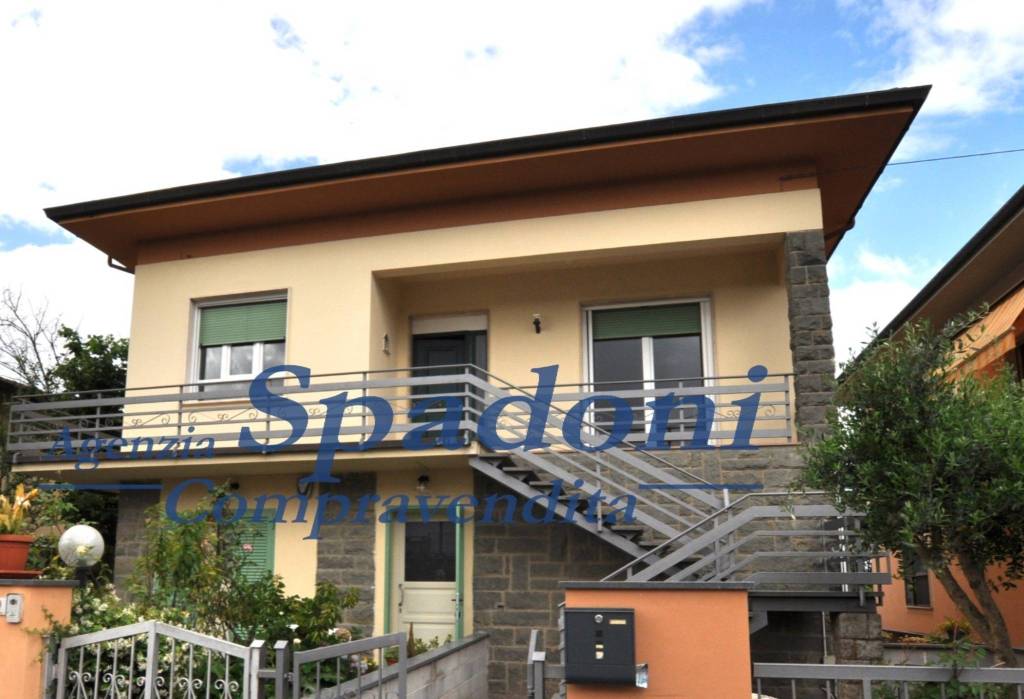 appartamento in vendita a Massa e Cozzile in zona Traversagna