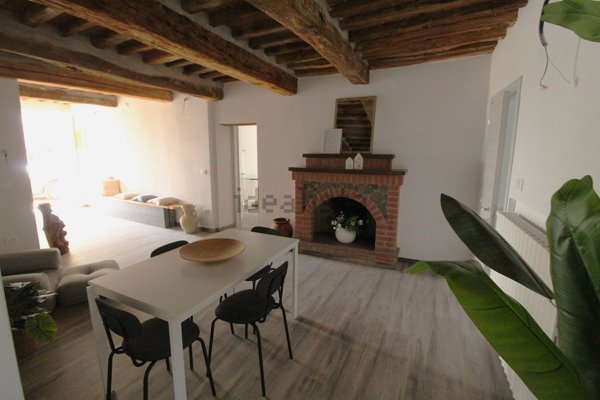 appartamento in vendita a Massa e Cozzile in zona Cozzile