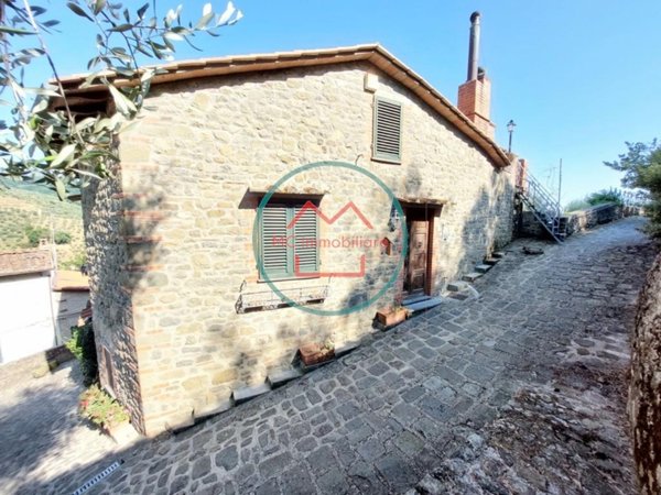 appartamento in vendita a Massa e Cozzile in zona Massa